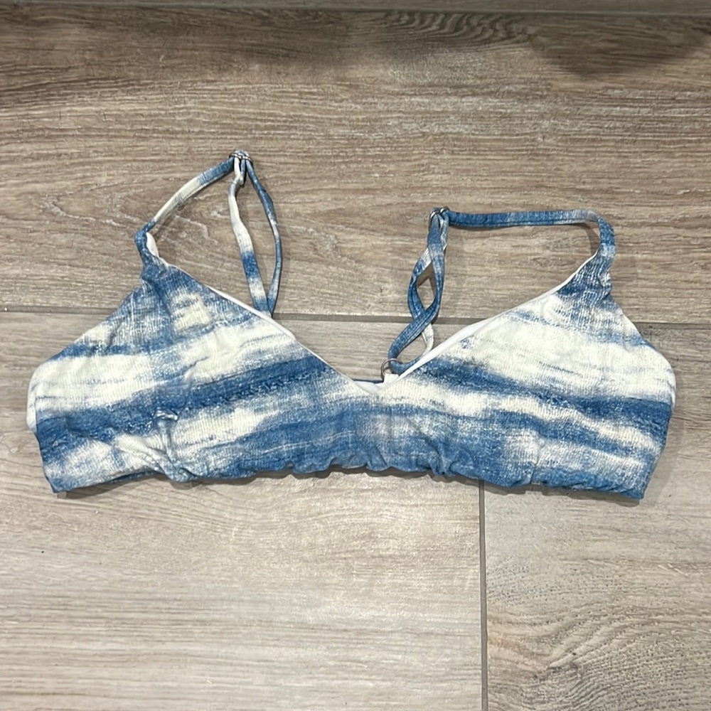 Billabong swim bikini top